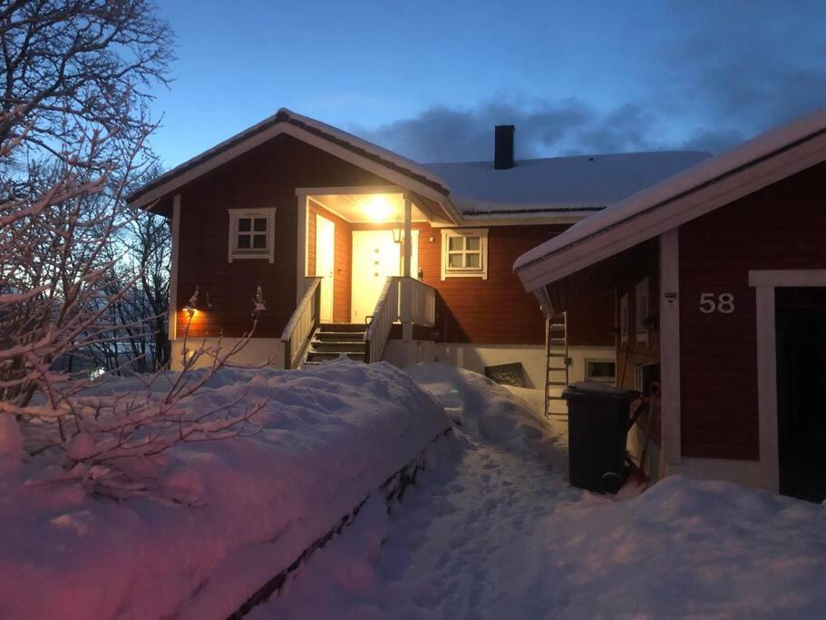 60 Sqm Apartment A - Free Parking! Tromsø Kültér fotó
