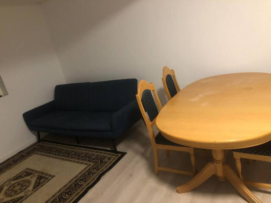 60 Sqm Apartment A - Free Parking! Tromsø Kültér fotó